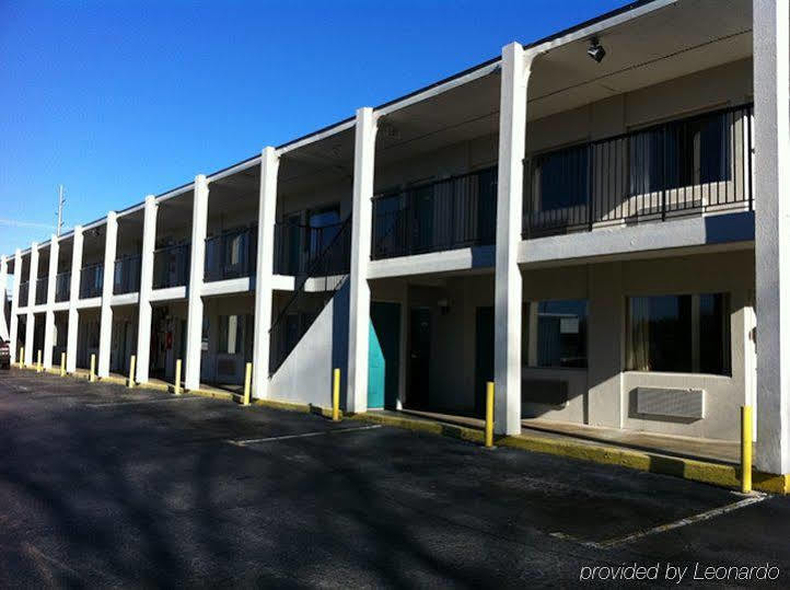 Red Carpet Inn & Suites - Danville Exterior foto